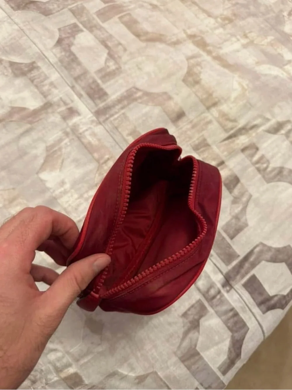 Gucci Red Leather Logo Cosmetic Pouch Interior Tag